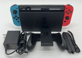 Nintendo Switch Handheld - Hac-001(-01) V2 Switch Console