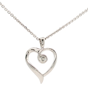 10K White Gold 18 in. Heart Diamond Necklace 2.8g