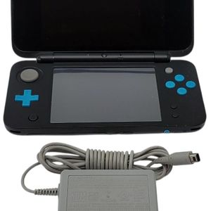 Nintendo Jan-001 2DS XL Handheld Console