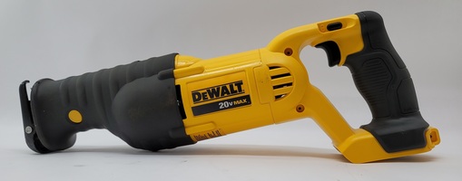 DEWALT DCS380 20V MAX Reciprocating Saw - W/ 5Ah Battery