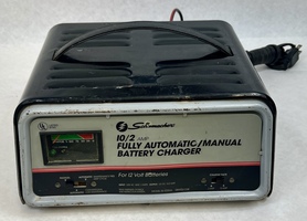 Schumacher 10/2 Amp Fully Automatic/Manual Battery Charger 