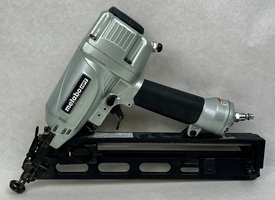 Metabo 2-1/2 Inch 15 Gauge Angled Finish Nailer NT 65MA4