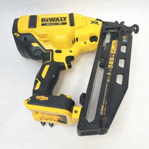 Dewalt DCN660B Cordless 16 Gauge Finish Nailer Tool Only