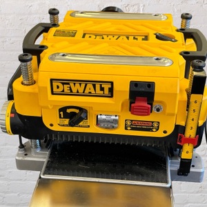 Dewalt DW735 13 in. Three Knife, Two Speed Thickness Planer