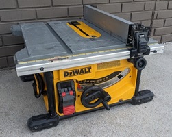 Dewalt DWE7485 15 Amp 8-1/4 in. Compact Portable Jobsite Table Saw