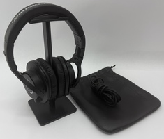 Audio-Technica ATH-M40X Professional Studio Monitor Headphones