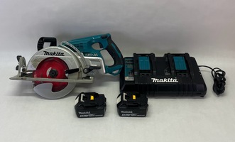 Makita GSR01 XGT Rear Handle 7-1/4” Circular Saw Kit W/ Battery & Charger 