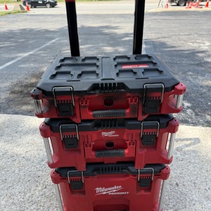 Milwaukee PACKOUT 22" 3 Piece Rolling Toolbox 48-22-8401 