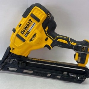 Dewalt DCN650 20v XR 15ga Finish Nailer