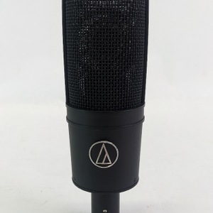 Audio-Technica AT4033A Large Diaphragm Cardioid Condenser Microphone
