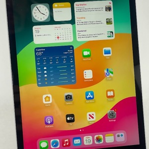 Apple iPad 9th Gen 64GB Wifi+LTE MK673LL/A