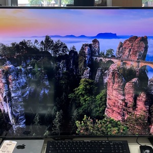 Samsung 4K Ultra HD Smart LED TV