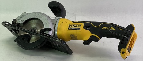 DEWALT ATOMIC 20V MAX Cordless Brushless 4-1/2 in. Circular Saw (Tool Only)