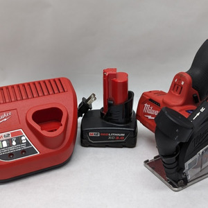Milwaukee 2522-21xch Cordless Cut-Off With Battery And Charger
