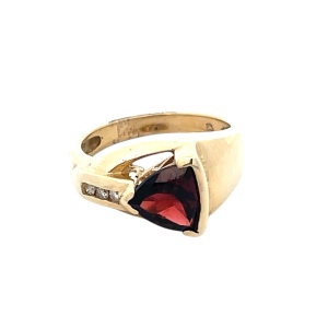 14K Yellow Gold  Garnet & Diamond Gemstone Ring