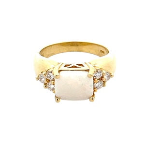 Ladies 18K Yellow Gold Opal & Diamond Cocktail Ring