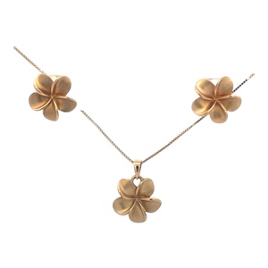 Maui Divers Jewelry Plumeria Necklace & Earring Set