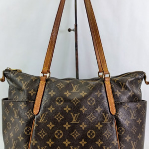 Louis Vuitton Monogram Totally MM