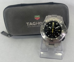 Tag Heuer Aquagraph 500m Diver Swiss Automatic Chronograph CN211A