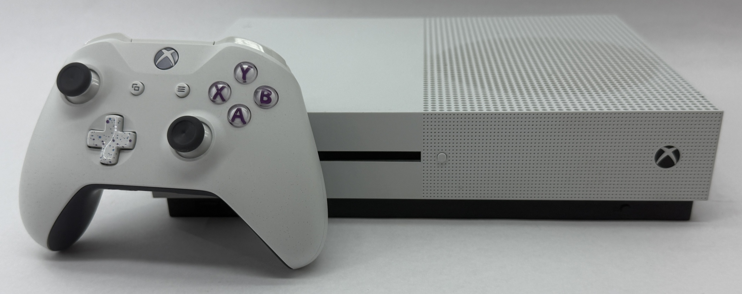 Microsoft Xbox One S Console - 1 TB | Heartland Pawn & Jewelry