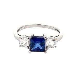 Synthetic Sapphire Gemstone Ring 10k White Gold 2.3g