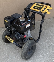 Dewalt DXPW4035 4000 PSI 3.5 GPM Gas Pressure Washer