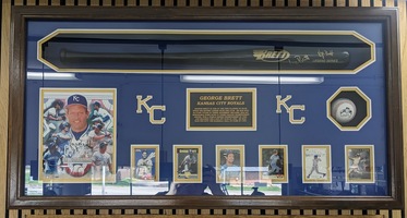 Kansas City Royals Signed George Brett Legend Series Baseball Bat