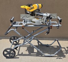 DeWalt DSW780 Double Bevel Sliding Compound Miter Saw With Ridgid Stand
