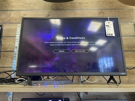 VIZIO D32H-J04 32" Class D-Series HD Smart TV - Black 720p HD