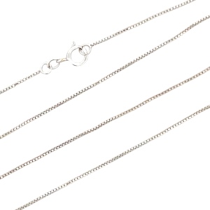 14K White Gold 18 in. .5mm Box Link Necklace Chain .9g