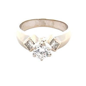 18K White Gold .85CTW (.56Ct) Diamond Engagement Ring SZ:6