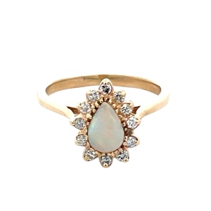 1/2 carat Synthetic Opal Gold Ring 14kyg 2.6g Size: 6.5