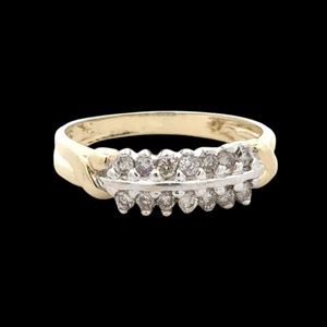 Ladies 10K Yellow Gold 1/4CTW 14-Diamond Band SZ:6
