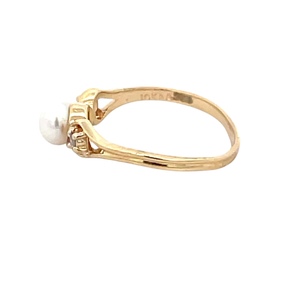 10K Yellow Gold Synthetic Pearl & Diamond Fashion Ring SZ:5