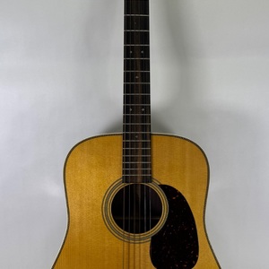 Martin HD-28E Acoustic/Electric with Fishman Aura VT Enhanced Electronics