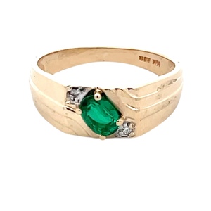 Gents 10K Yellow Gold Synthetic Emerald Diamond Accented Cocktail Ring SZ:8.5