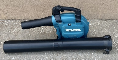 Makita XBU04 18V X2 Cordless Leaf Blower Vacuum Kit