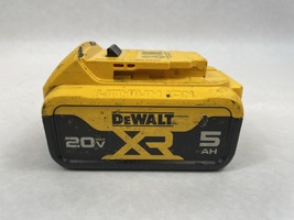 Dewalt DCB205 20V Li-Ion 5.0Ah Battery