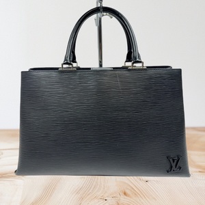 Louis Vuitton Klebber MM Black Epi Leather Shoulder Bag