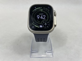 Apple Watch Ultra (1st Generation, 49mm Titanium)