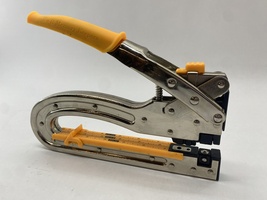 We R Memory Keepers Crop-A-Dile II Punch Tool