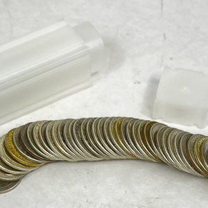 1 Roll of Silver Quarters 90% Silver (20)