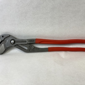 KNIPEX Cobra XXL Pipe Wrench and Water Pump Pliers 22" - Model: 8701560