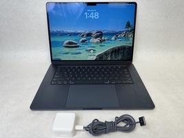 2025 Apple MacBook Air 15-inch M4 Chip 16GB RAM 512GB SSD Midnight